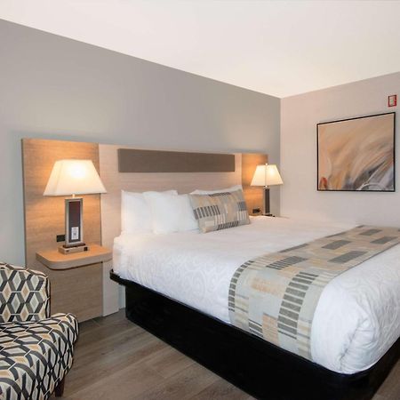 Coast Abbotsford Hotel & Suites Exteriör bild