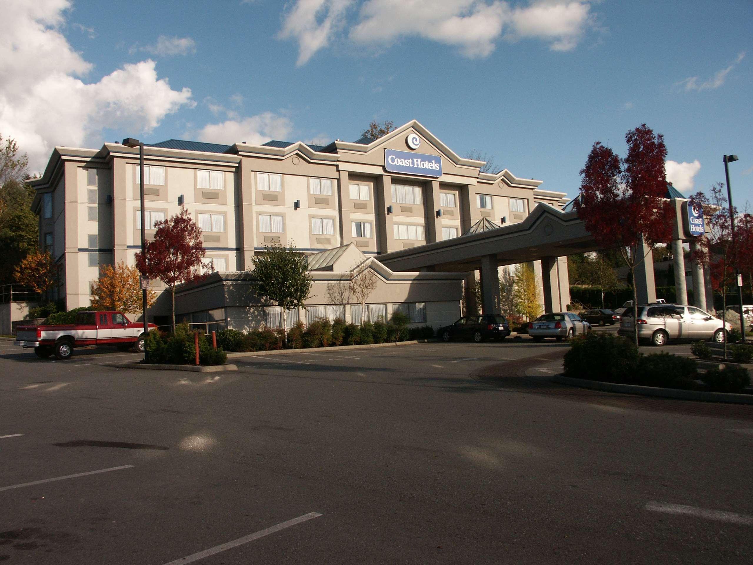 Coast Abbotsford Hotel & Suites Exteriör bild