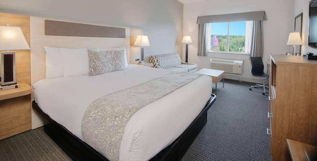 Coast Abbotsford Hotel & Suites Rum bild