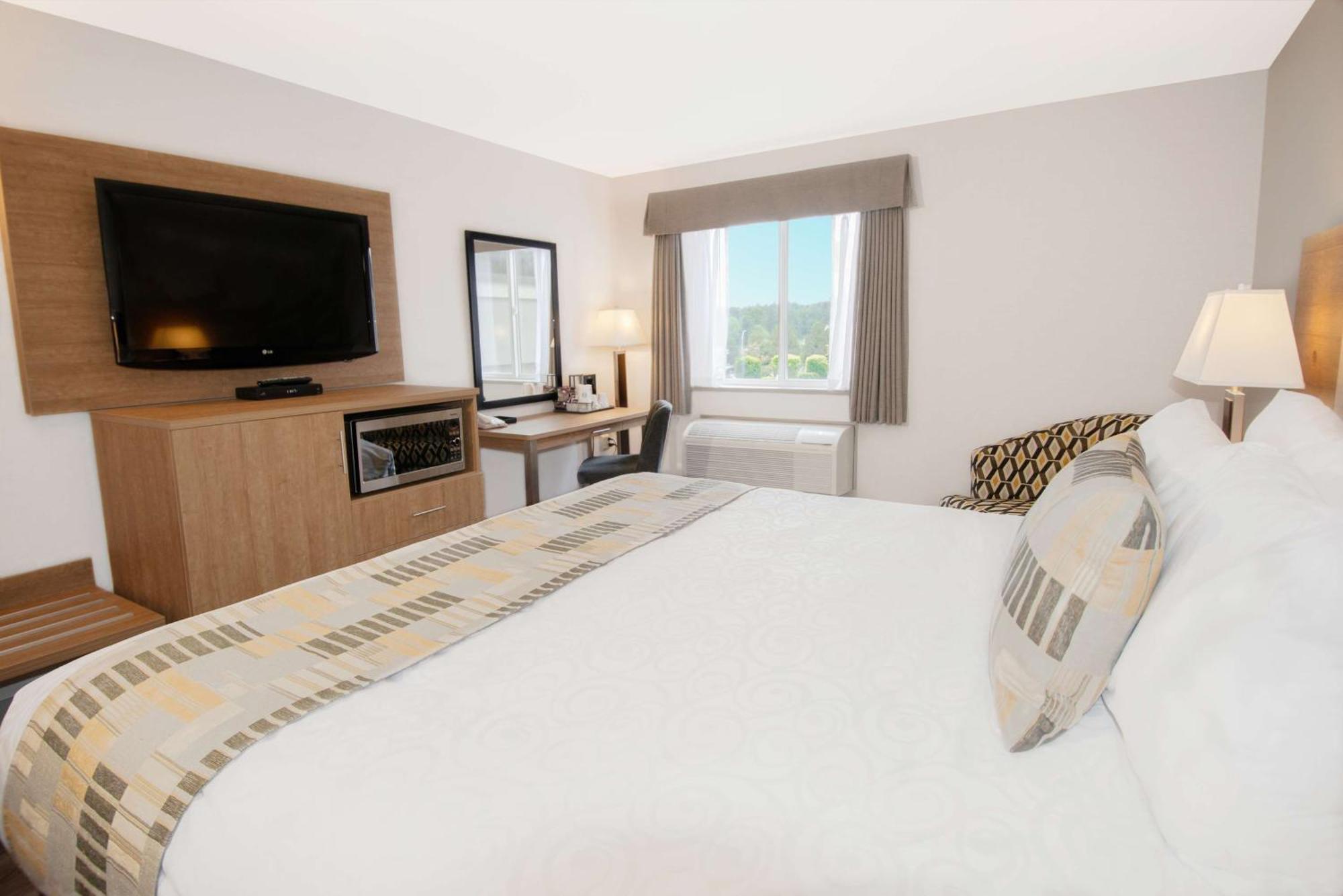 Coast Abbotsford Hotel & Suites Exteriör bild