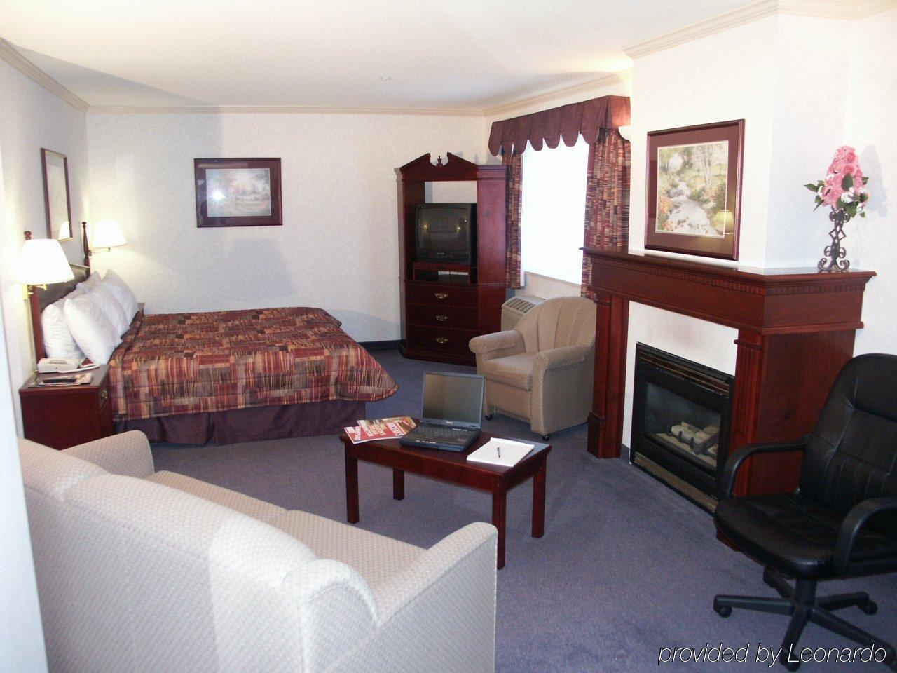 Coast Abbotsford Hotel & Suites Rum bild