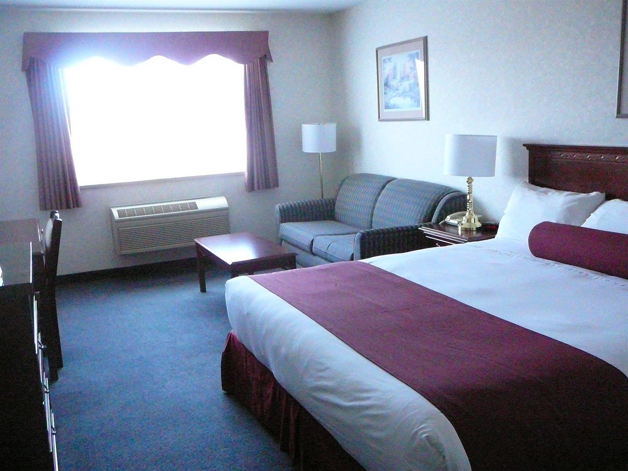 Coast Abbotsford Hotel & Suites Exteriör bild